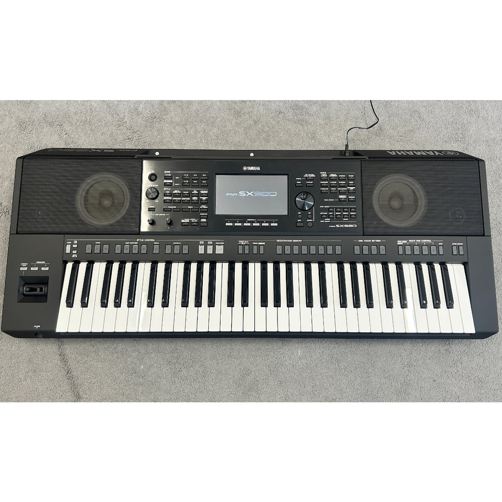 Yamaha PSR-SX920 Keyboard & Accessory Bundle | Used Model